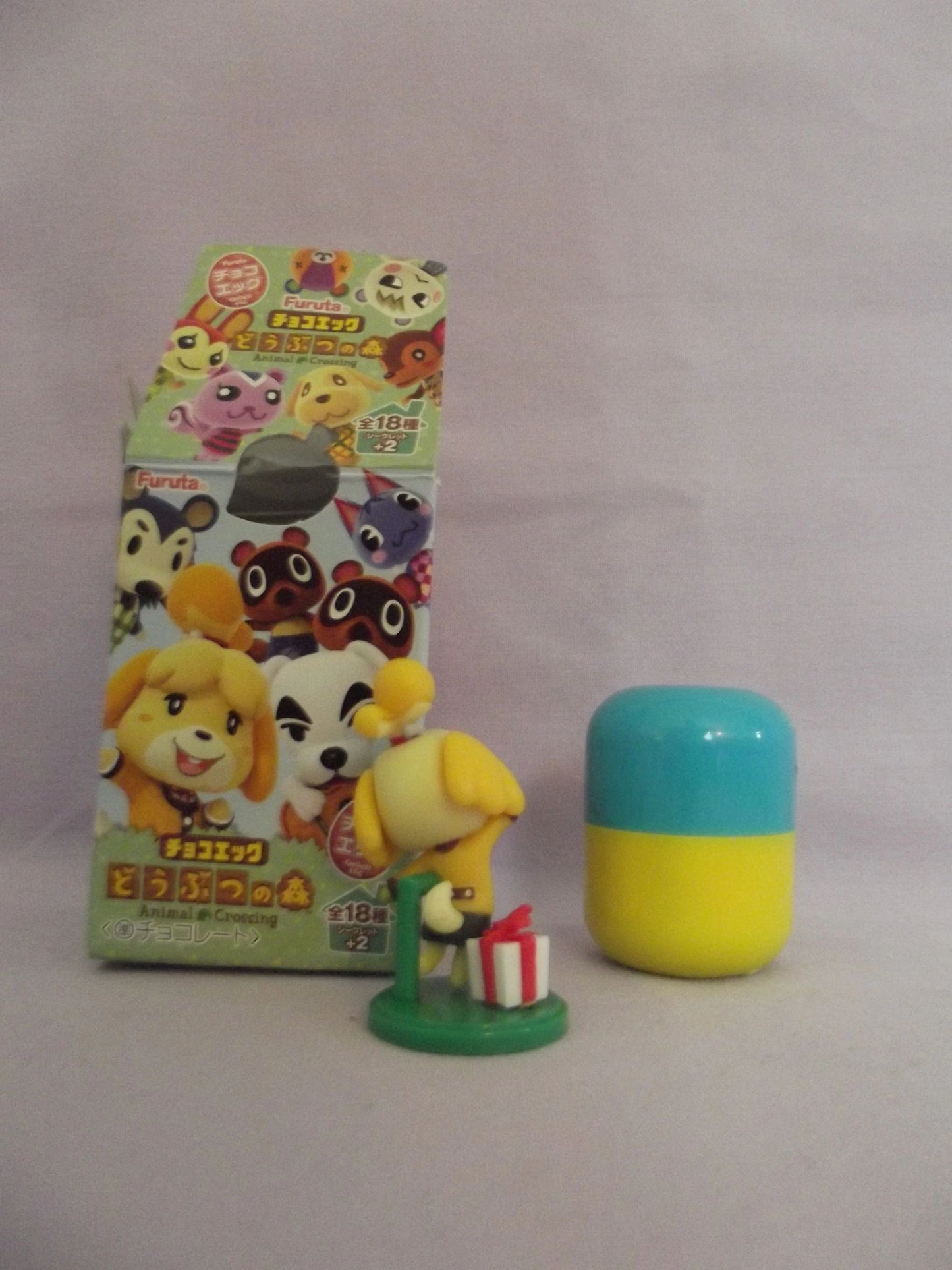 Animal Crossing Isabelle Choco Egg Figure B
