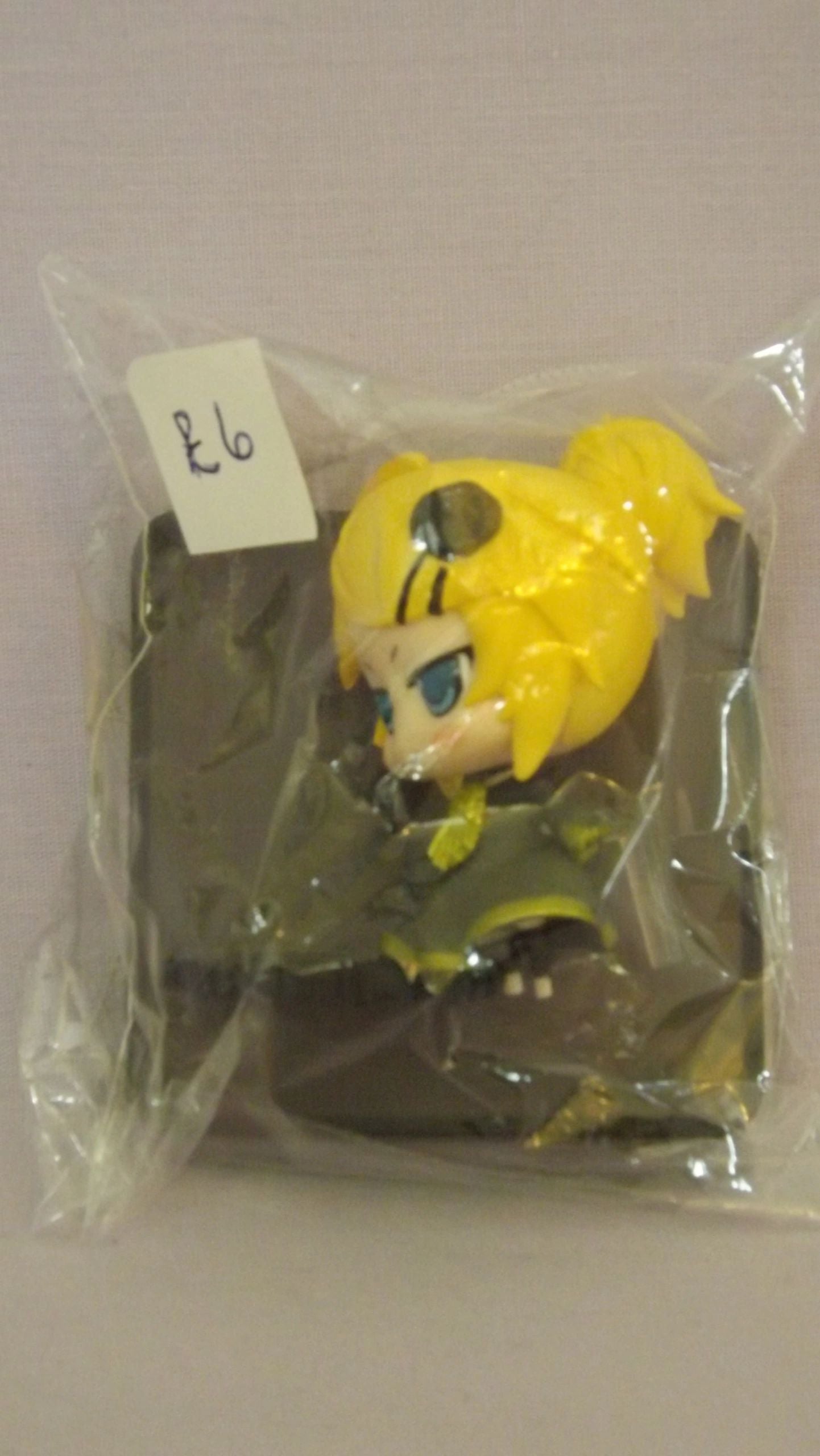 Rin Kagamin Vocaloid Daughter of Evil Mini Figure