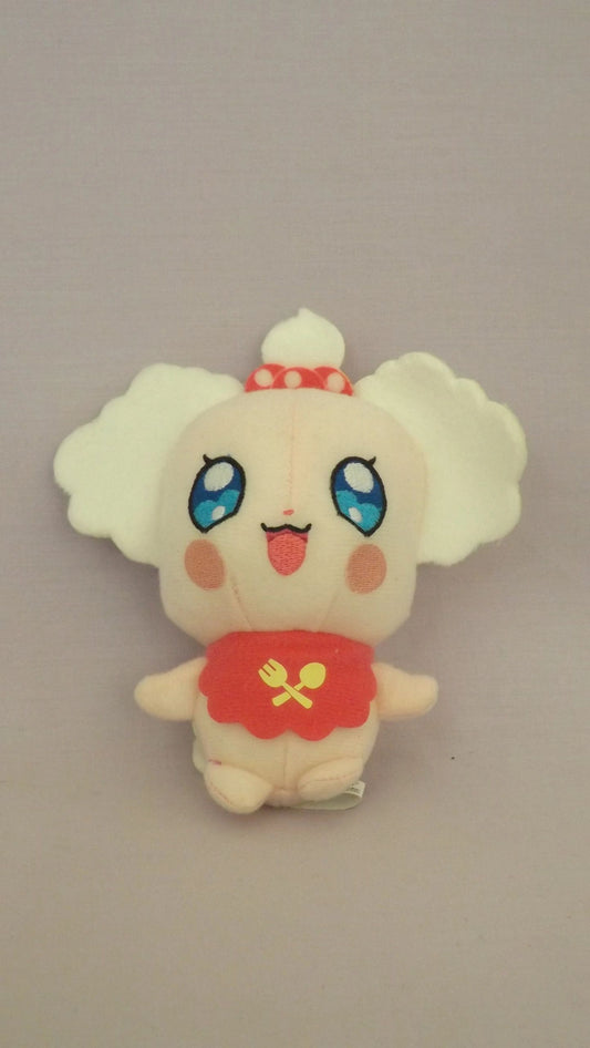 KiraKira Precure A La Mode Pekorin Small Plushie With Hanger
