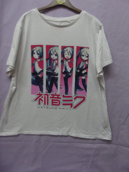 Hatsune Miku T-Shirt Size Large