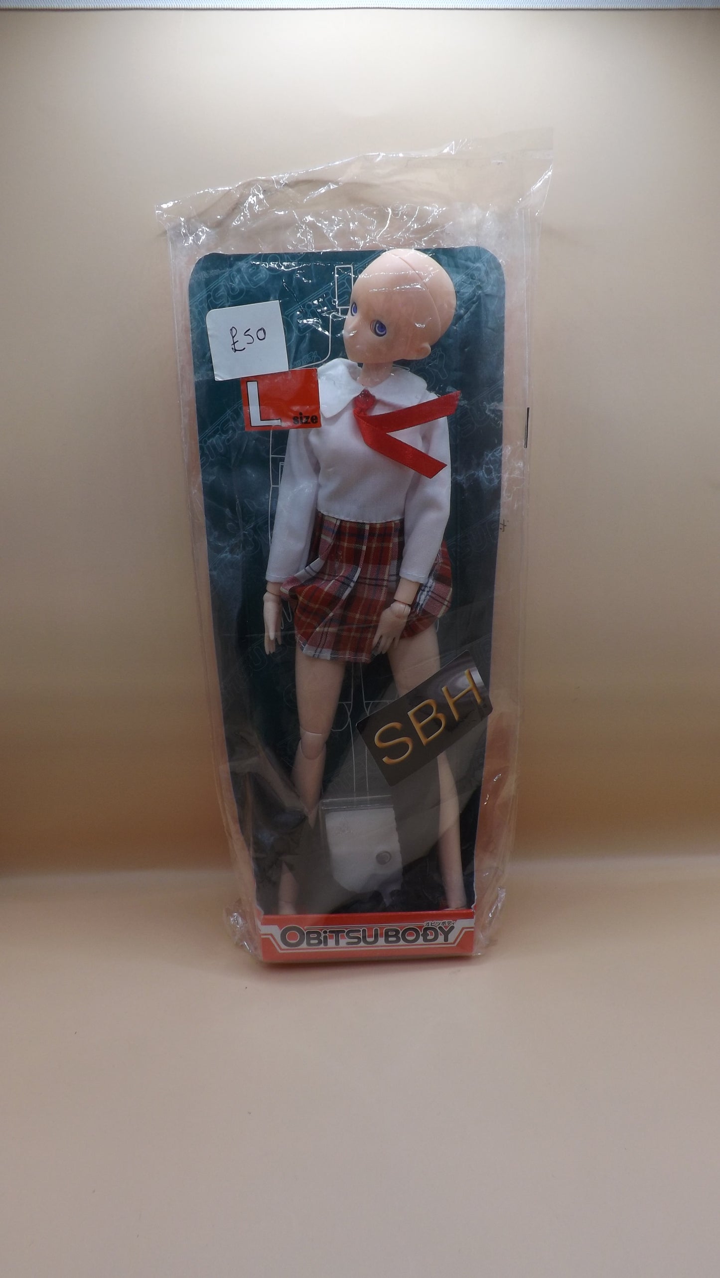 27cm Obitsu Doll with Eyes, Clothes, and Boots - L Size Bust