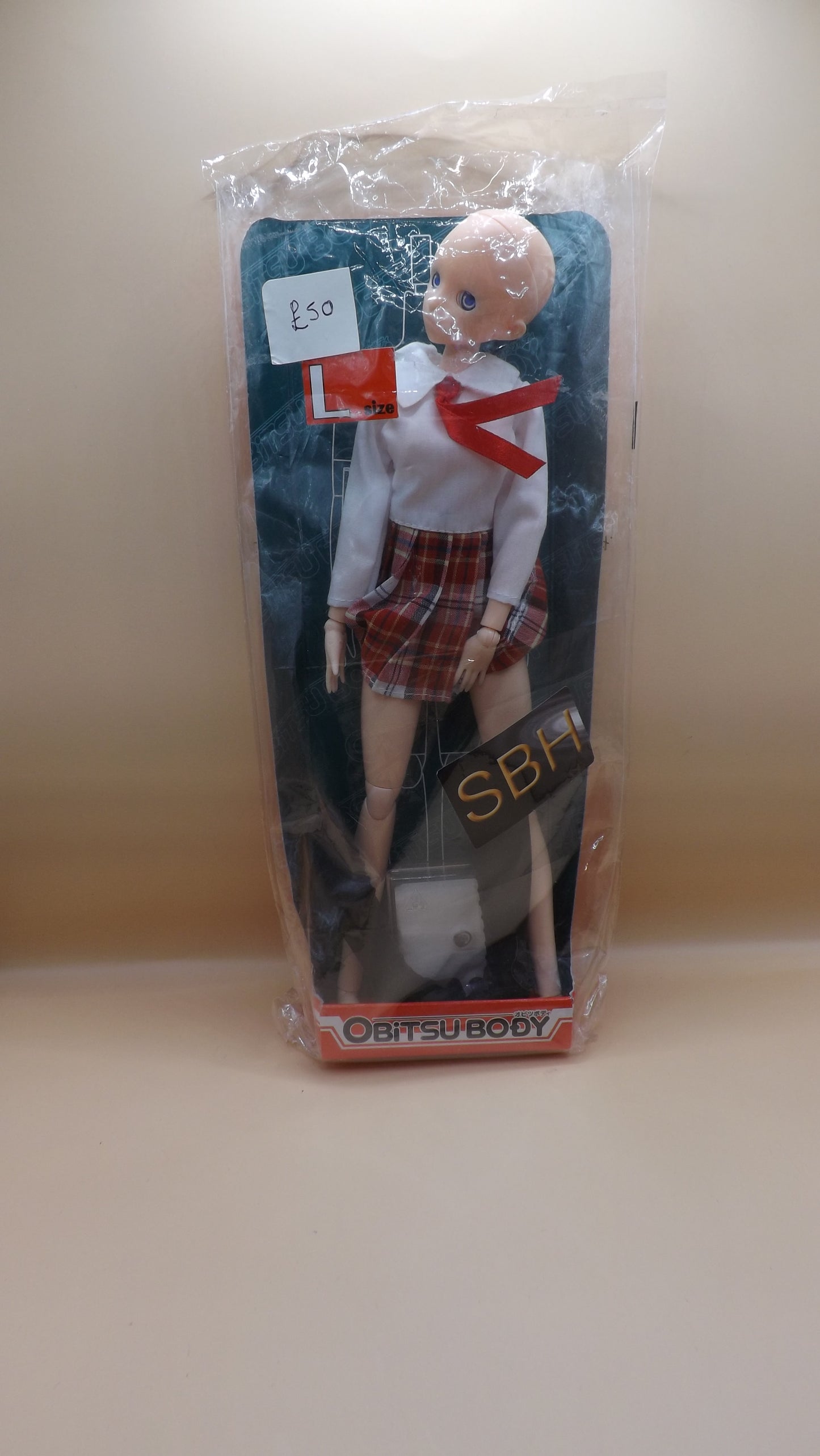 27cm Obitsu Doll with Eyes, Clothes, and Boots - L Size Bust