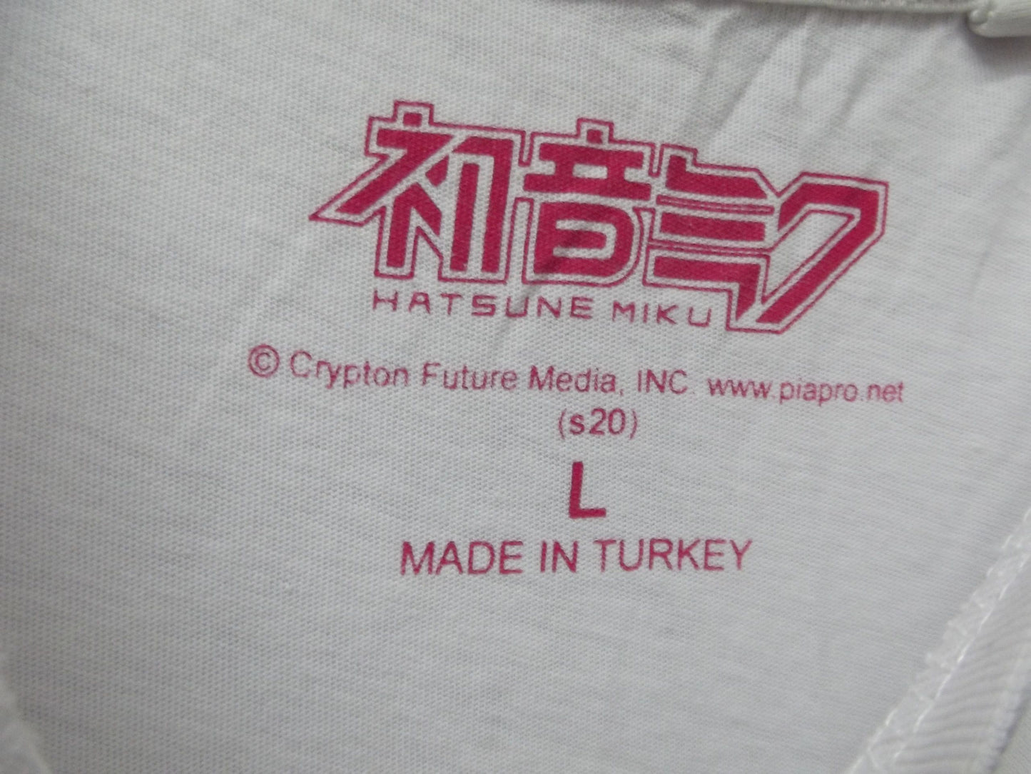 Hatsune Miku T-Shirt Size Large