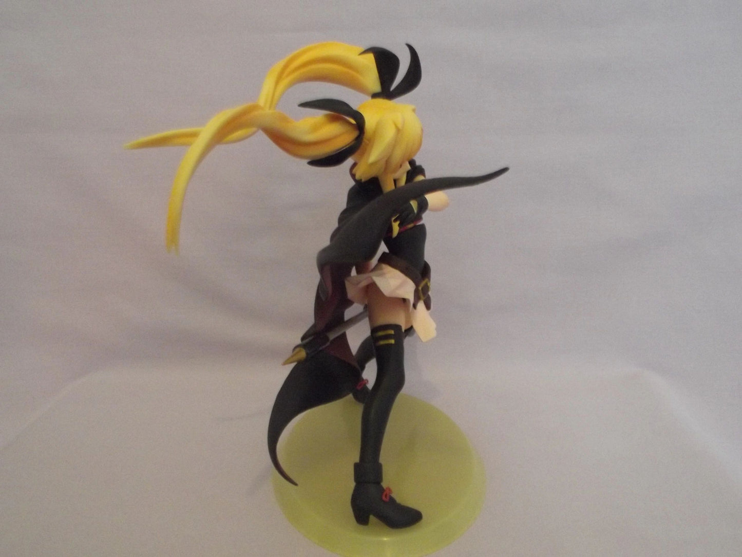 Magical Girl Lyrical Nanoha The MOVIE 1st SQ Figure - Fate Testarossa